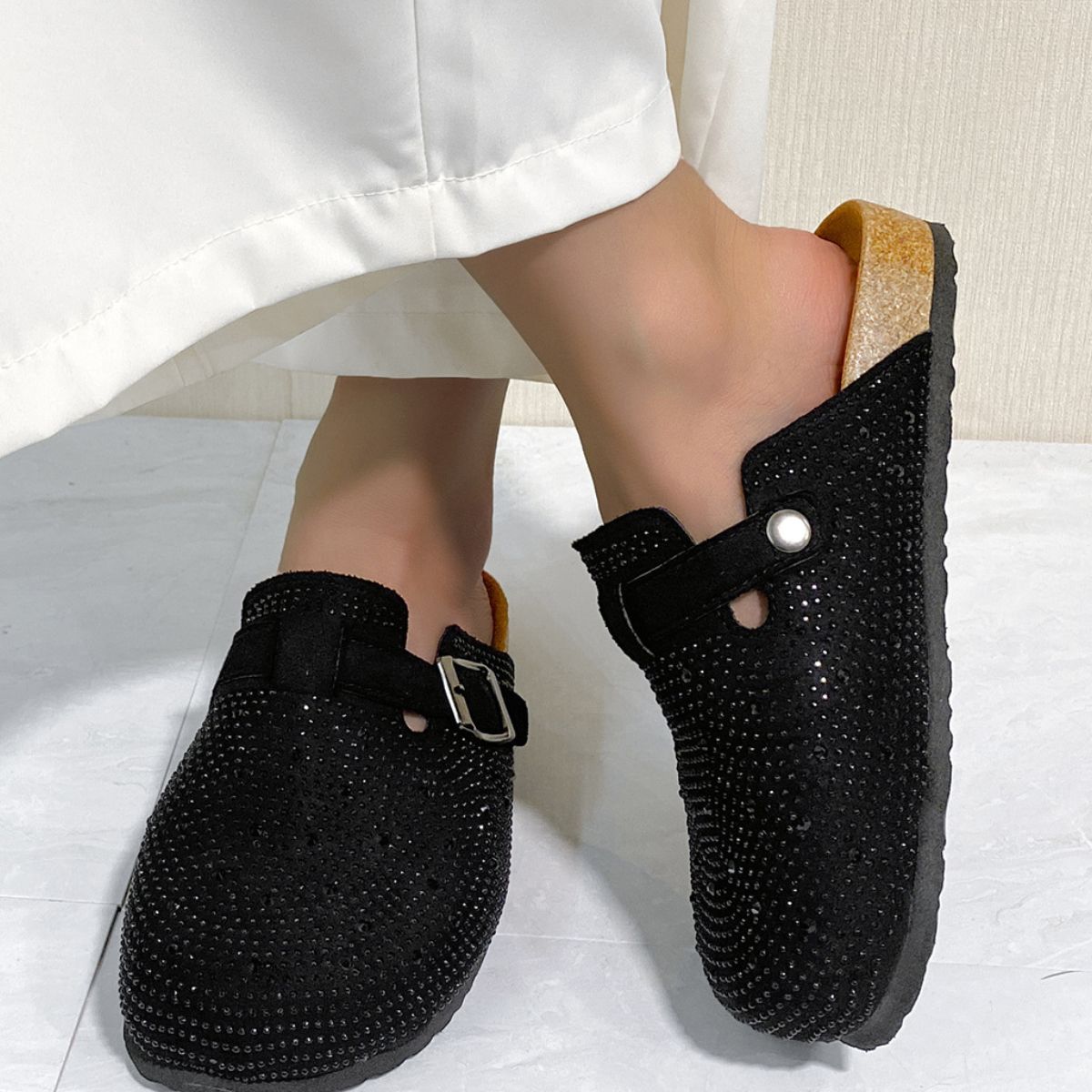 c7bbb15f-f501-427e-89b1-f0dae12f8a4e-Max