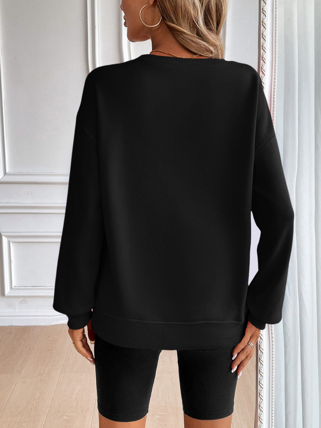 Round Neck Long Sleeve Sweatshirt