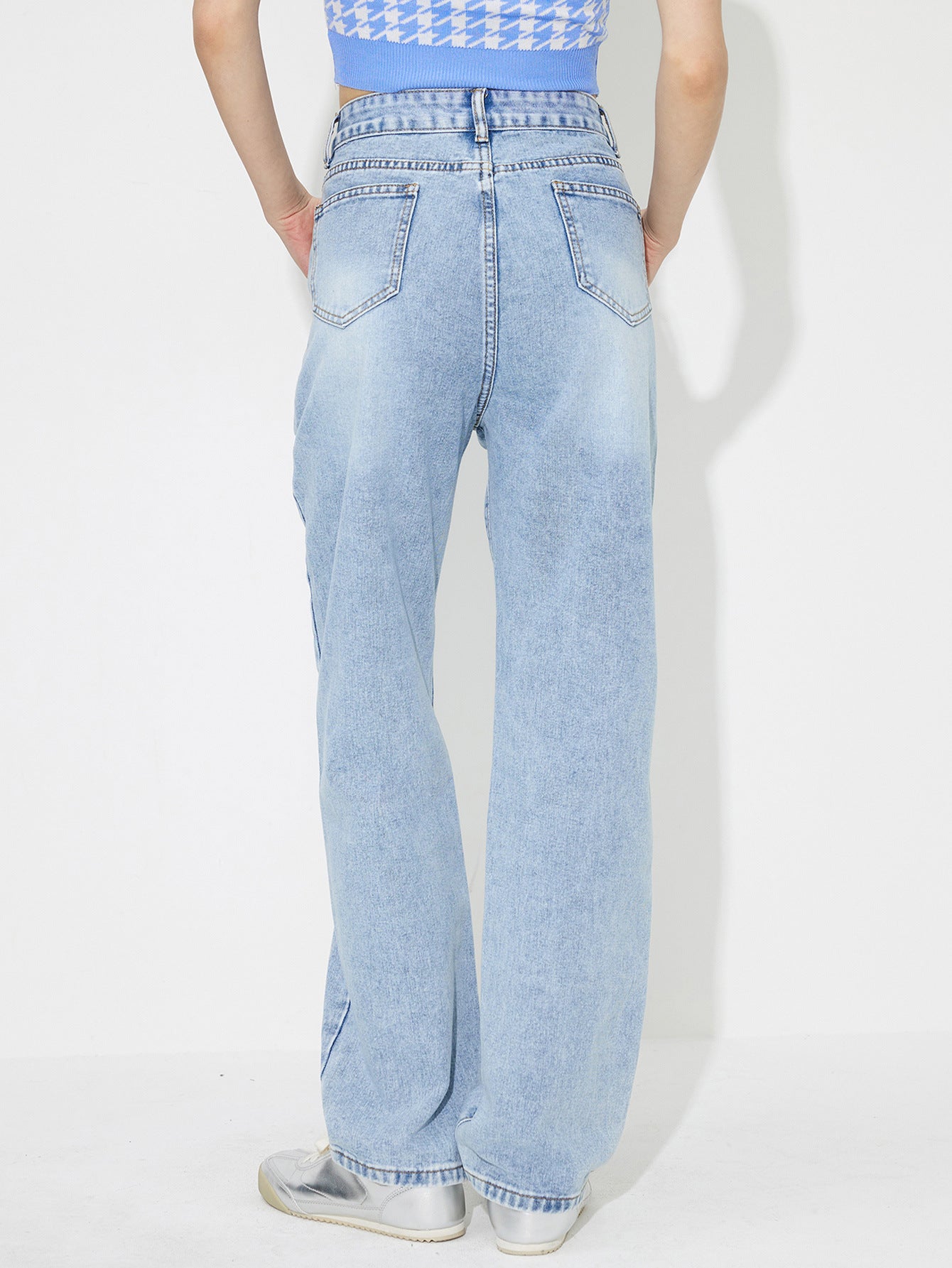 Flower High Rise Straight Leg Jeans with Pockets