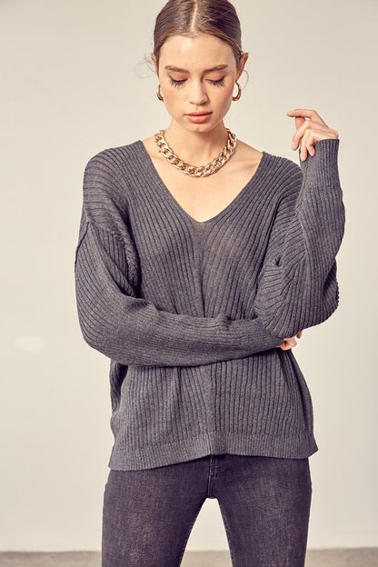 V-NECK KNIT TOP