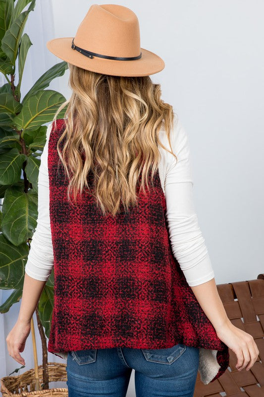 WARM CHECKER PLAID VEST