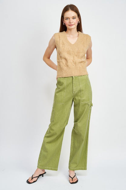 HIGH RISE FIT CARGO PANTS