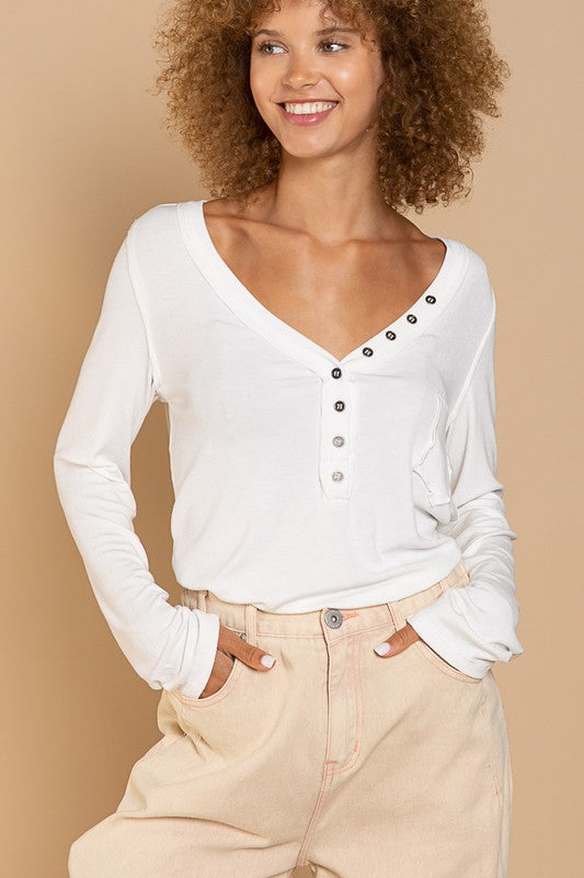 Pol  PLUS V Neck long sleeve  top