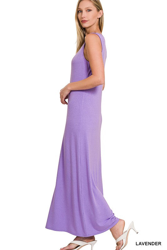 SLEEVESS FLARED SCOOP NECK MAXI DRESS