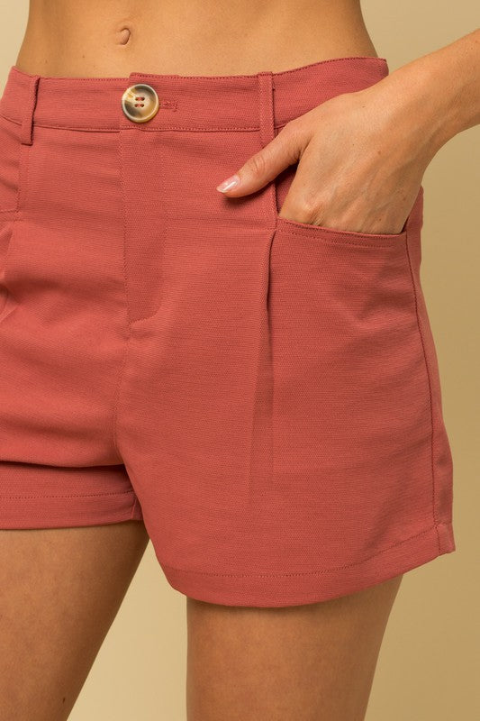 FRONT PLEATED SHORTS