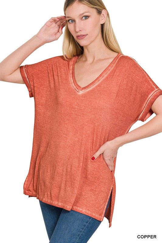 WASHED SHORT SLEEVE V-NECK TOP W HI-LOW HEM