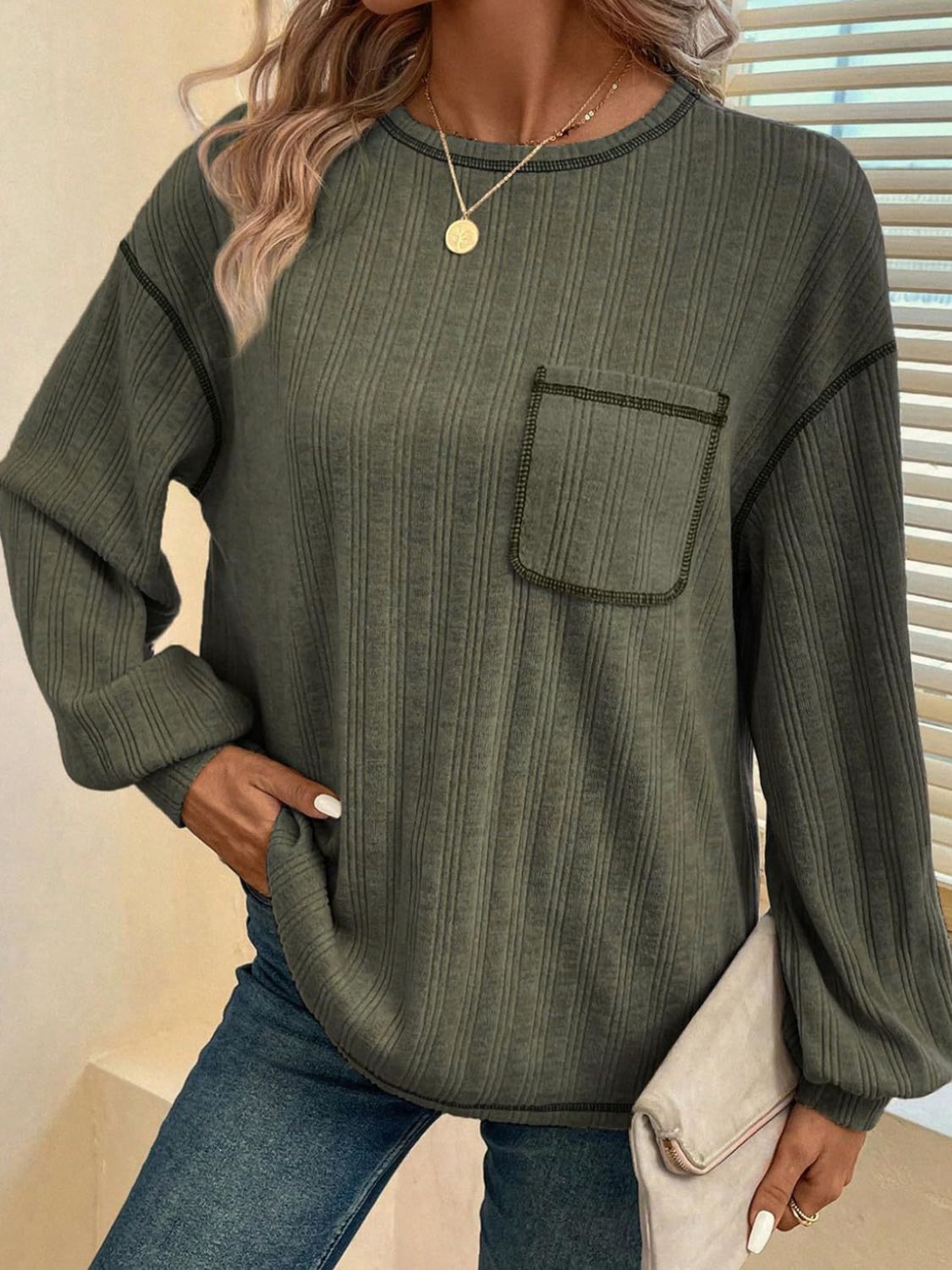 Contrast Stitching Round Neck Long Sleeve T-Shirt