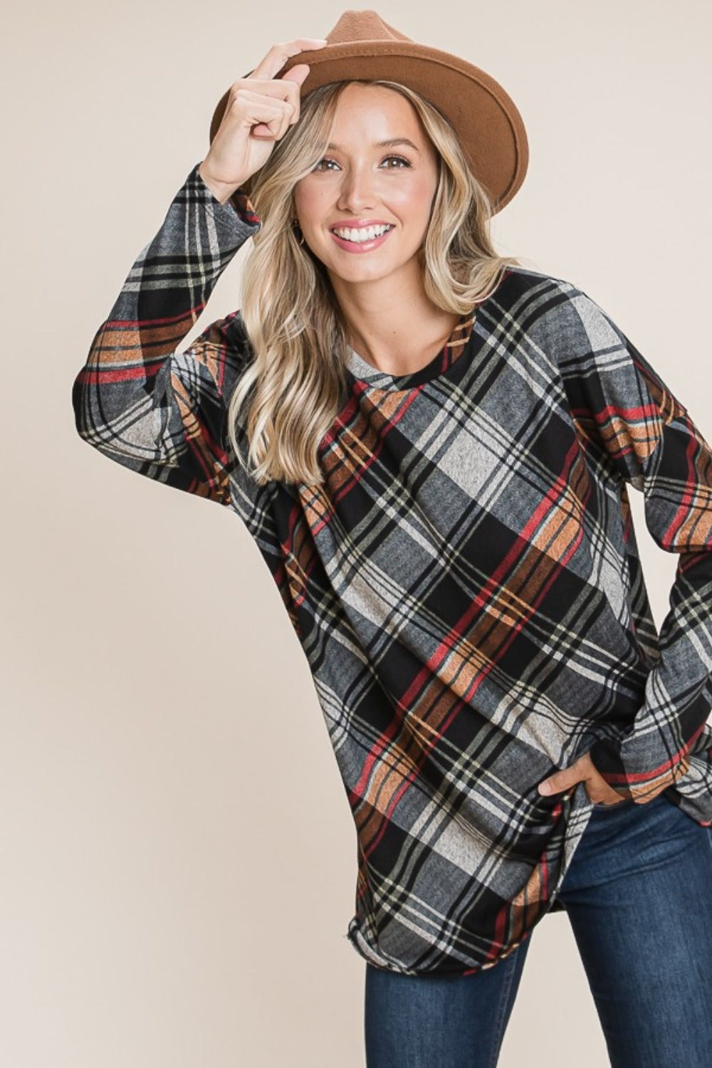 Plaid Round Neck Long Sleeve Knit Top