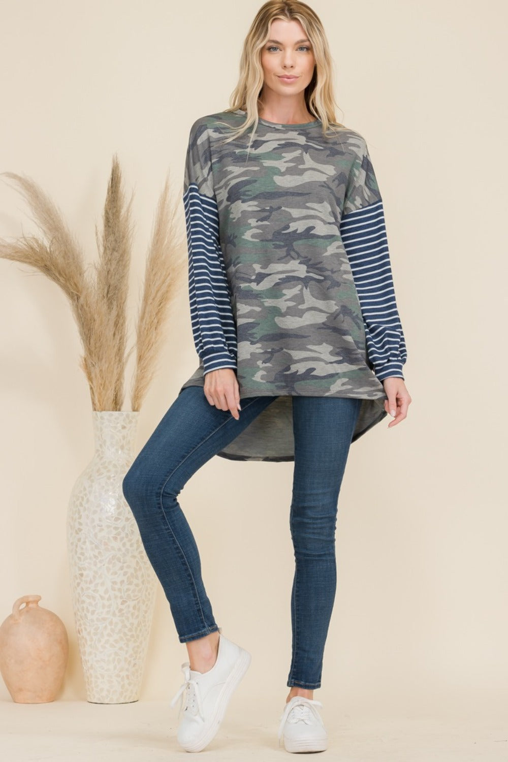 Camo Print High-Low T-Shirt with Stripe Sleeves