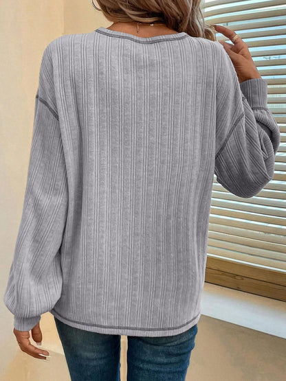Contrast Stitching Round Neck Long Sleeve T-Shirt