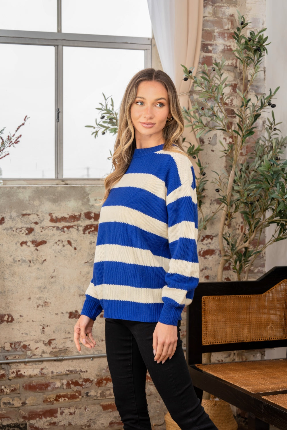 Contrast Striped Round Neck Sweater