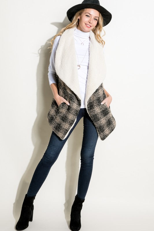 WARM CHECKER PLAID VEST