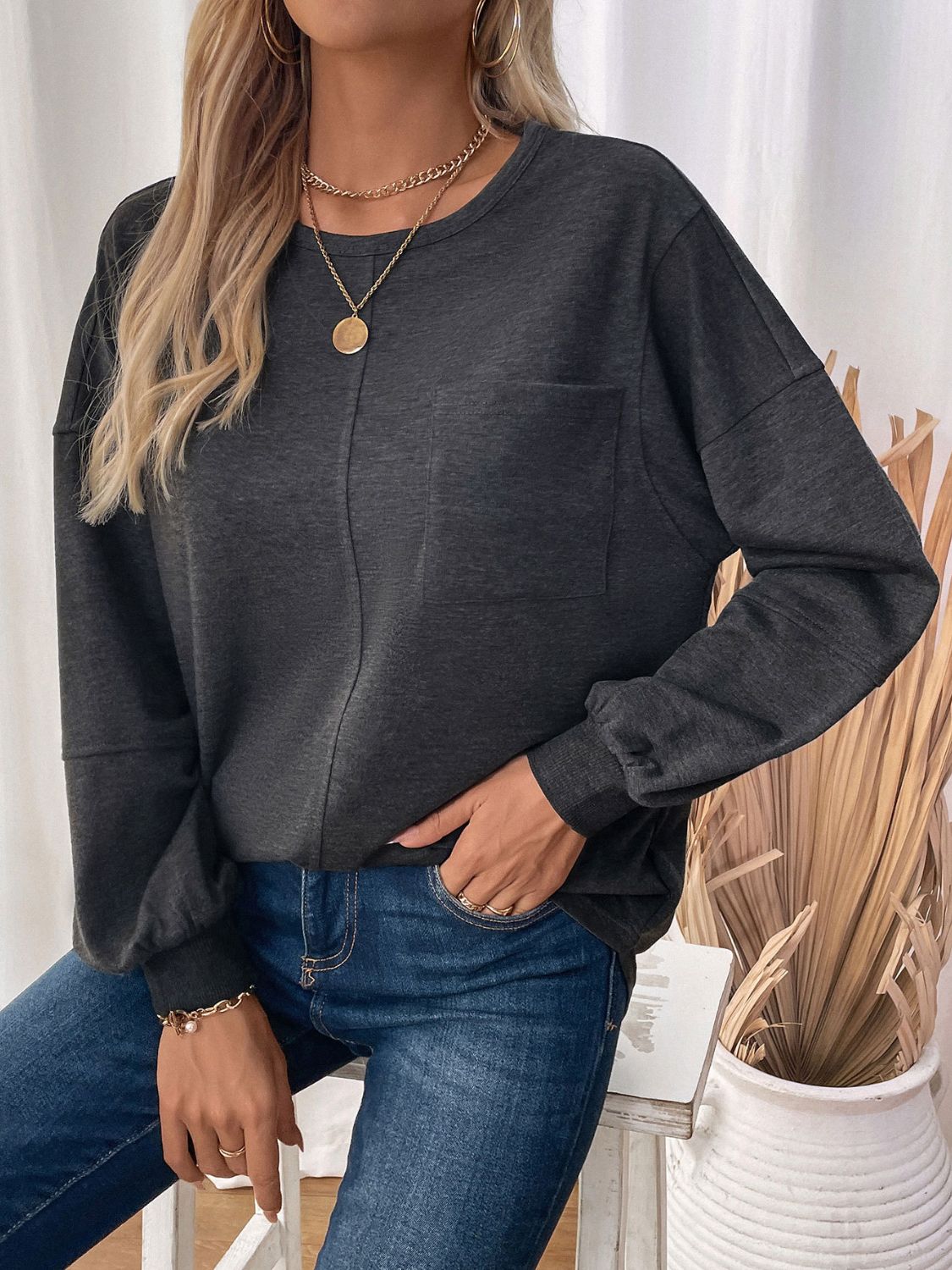 Pocketed Round Neck Long Sleeve Sweatshirt