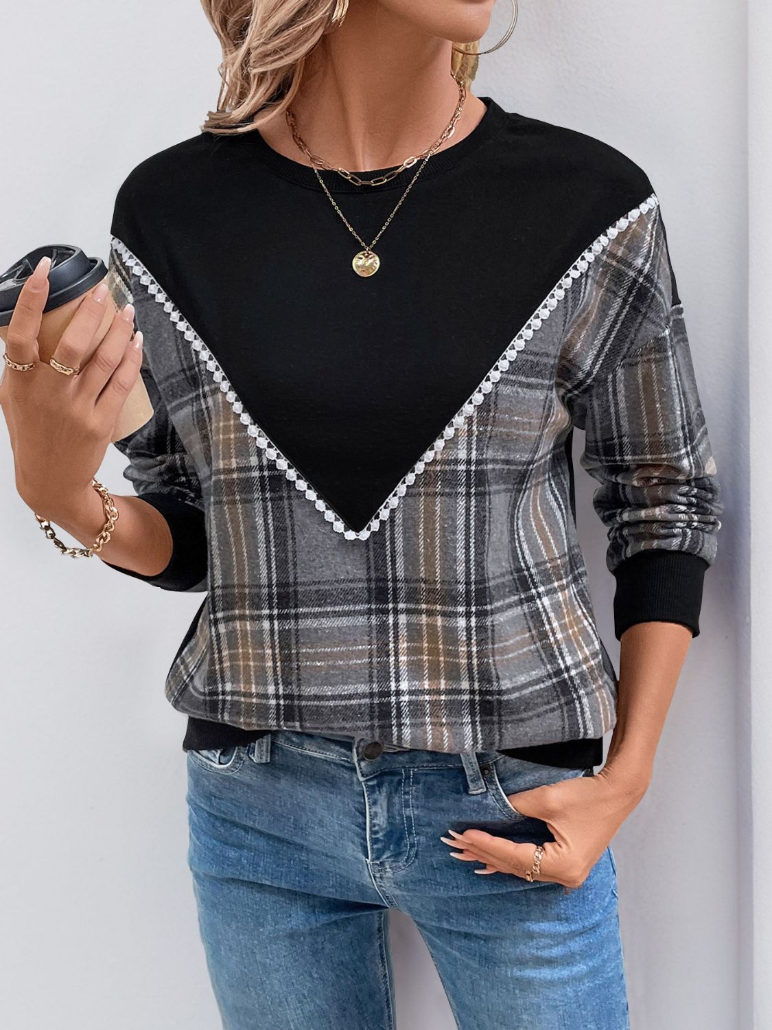 Plaid Round Neck Long Sleeve Sweatshirt