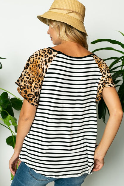 STRIPE ANIMAL FLARE V NECK TOP