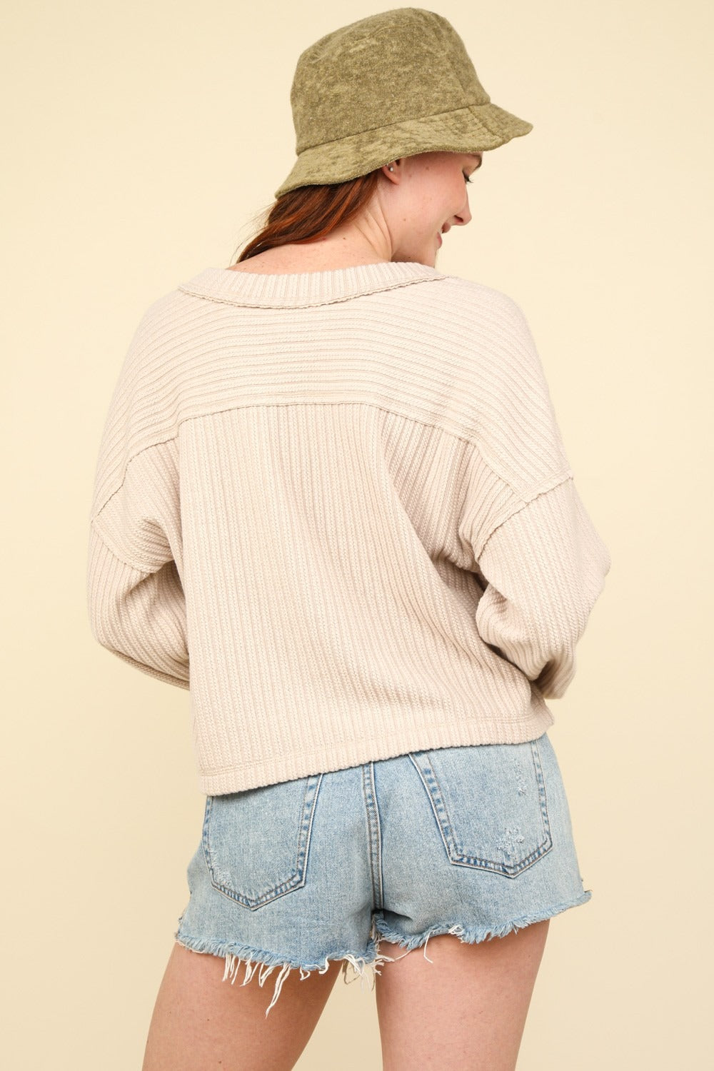 Exposed Seam V-Neck Ribbed Knit Top