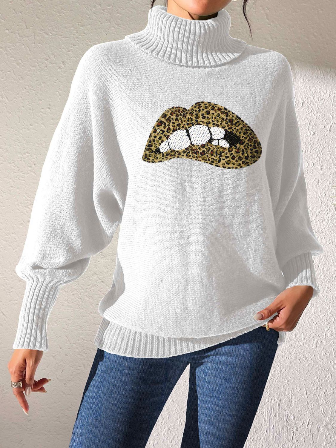 Lip Turtleneck Long Sleeve Sweater