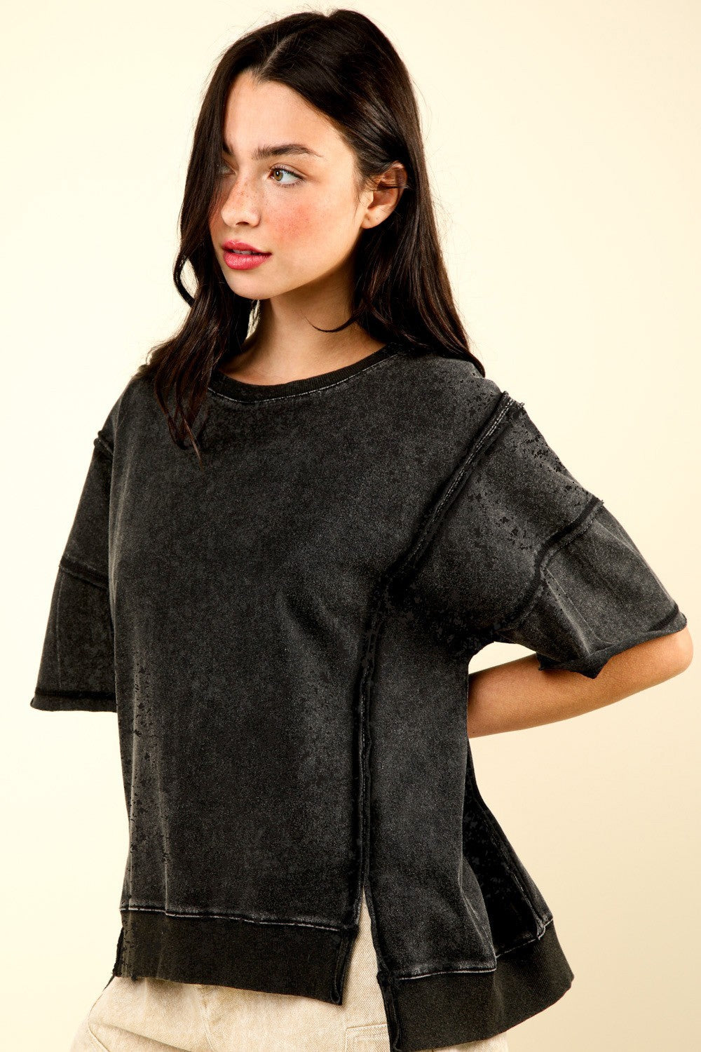 Round Neck Exposed Seam Slit T-Shirt