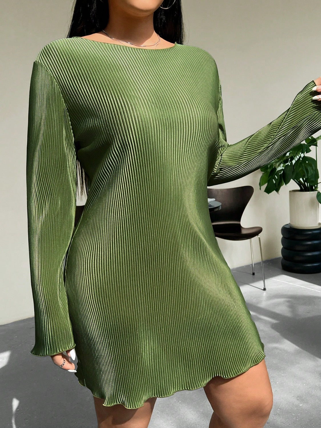 Plus Size Lettuce Hem Round Neck Long Sleeve Dress