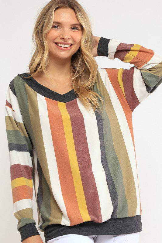 WIDE V NECK SWEATSHIRT