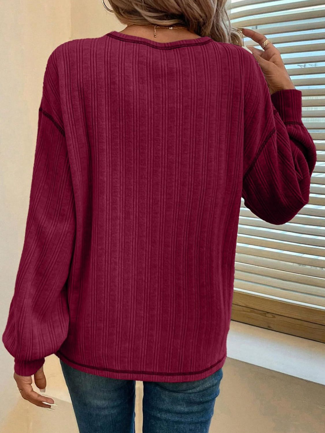 Contrast Stitching Round Neck Long Sleeve T-Shirt