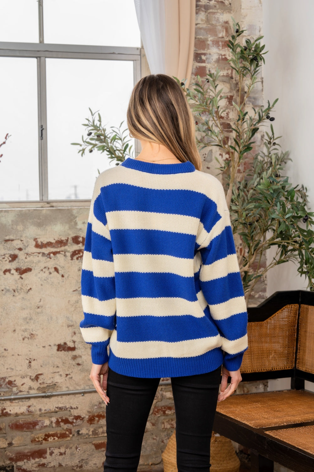 Contrast Striped Round Neck Sweater