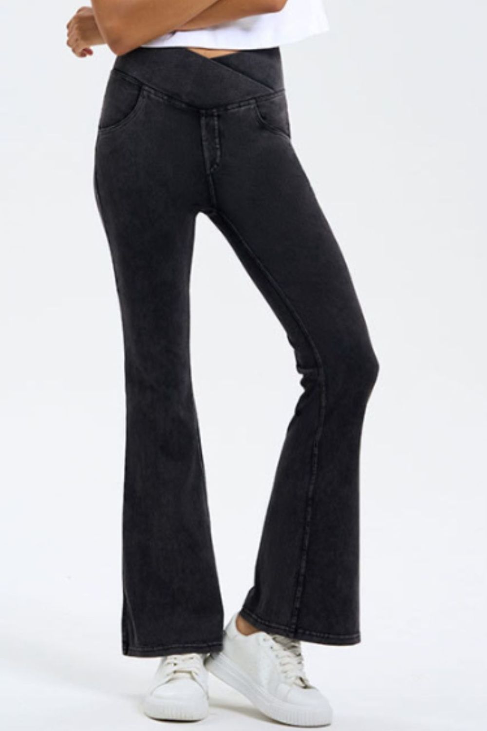 Pocketed Highly Stretchy Bootcut Jeans