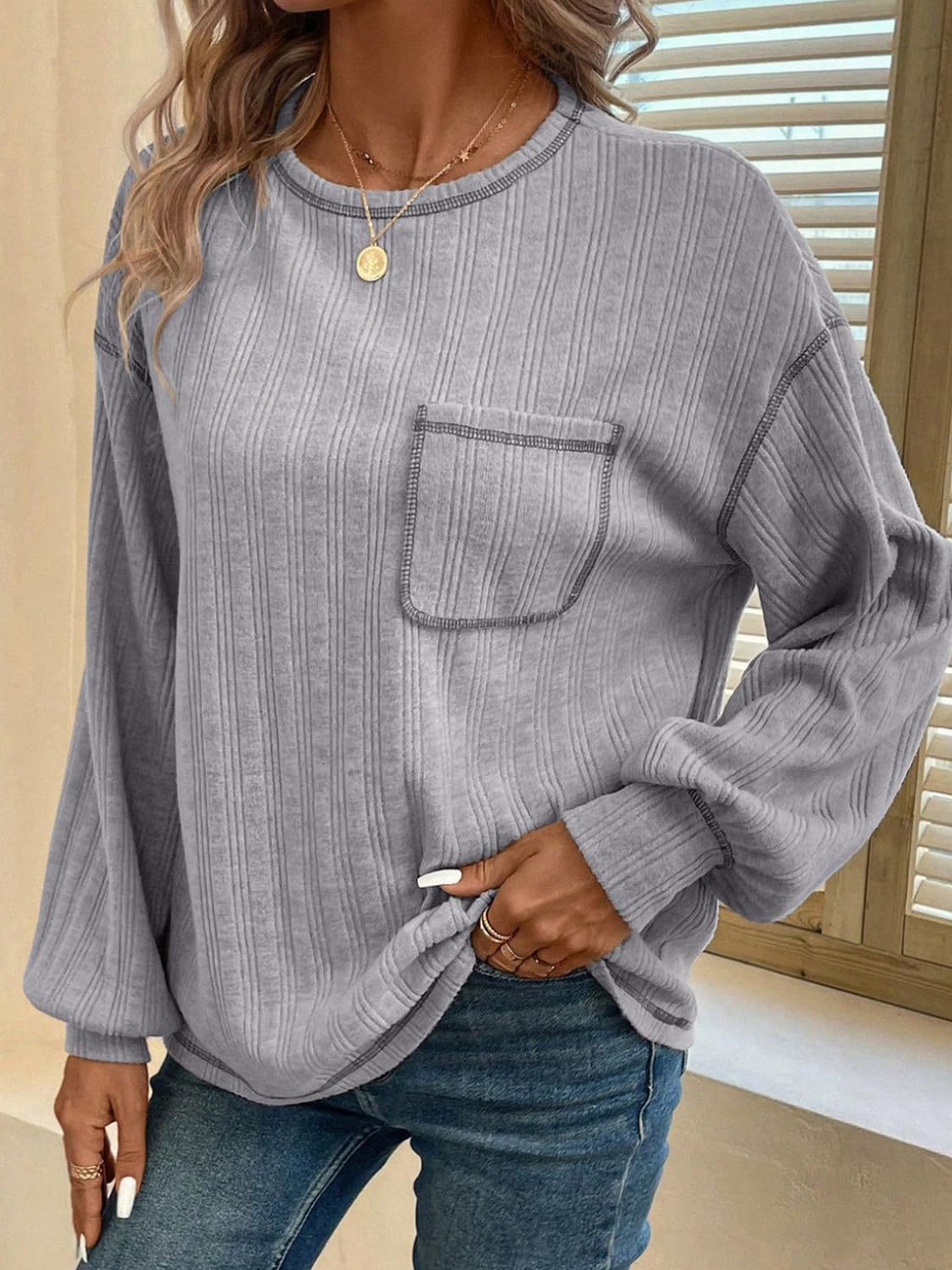 Contrast Stitching Round Neck Long Sleeve T-Shirt
