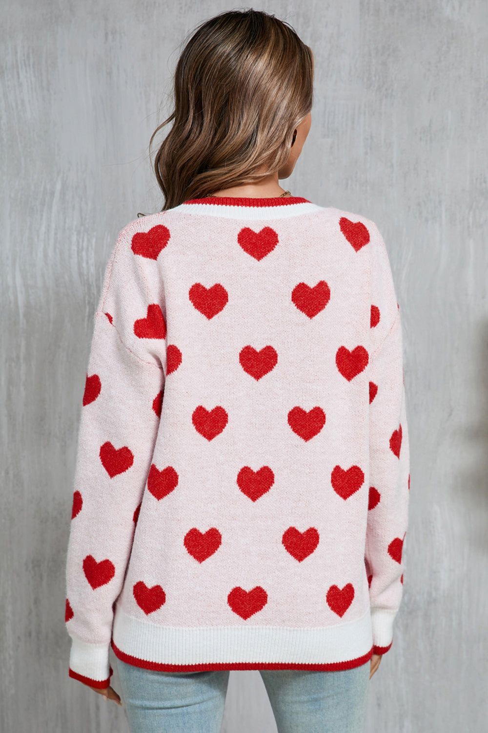 Contrast Trim Heart Round Neck Sweater