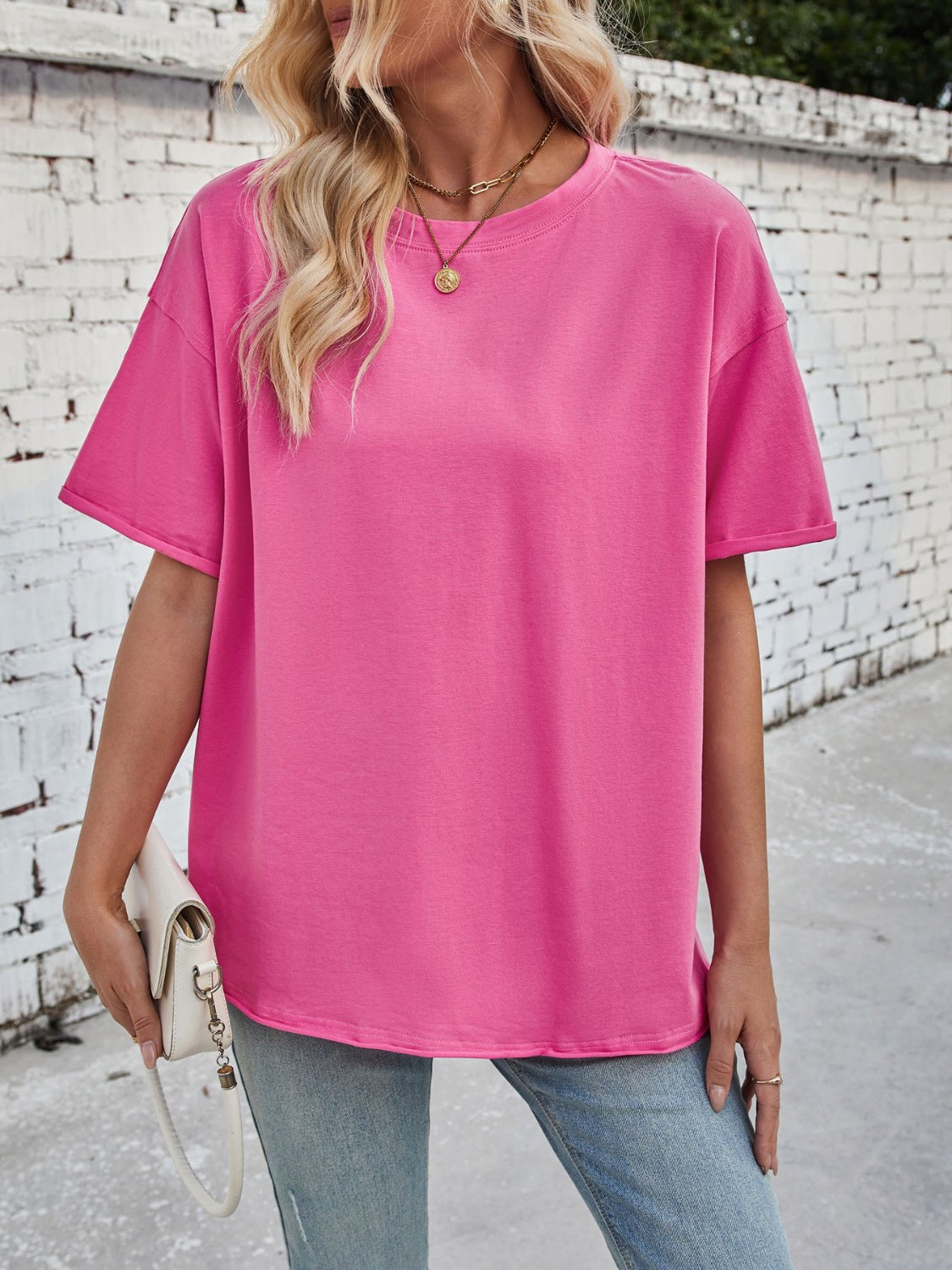 Exposed Seam Round Neck Half Sleeve T-Shirt
