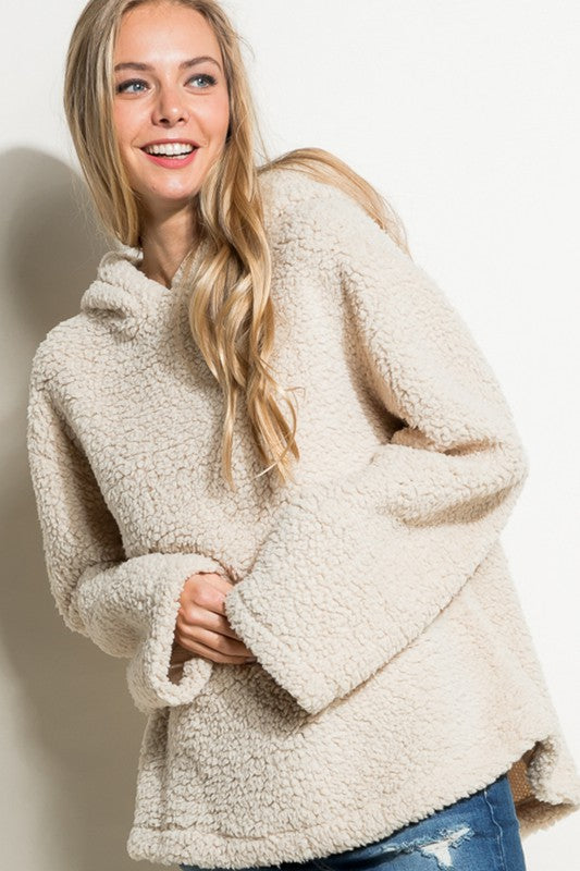 FUZZY FAUX FUR OVERSIZED SWEATSHIRT