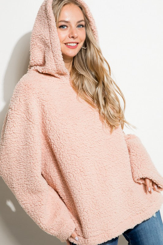 FUZZY FAUX FUR OVERSIZED SWEATSHIRT