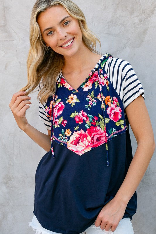 PLUS FLORAL SHORT SLEEVE HOODIE TOP