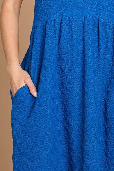 Texture Round Neck Short Sleeve Dress with Pockets