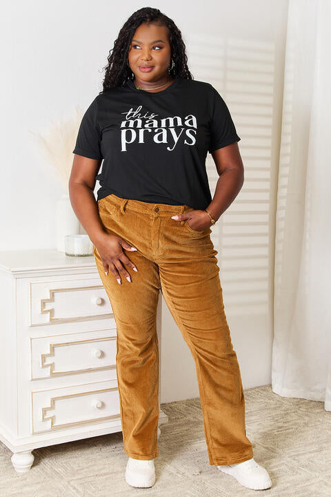 THIS MAMA PRAYS Graphic T-Shirt