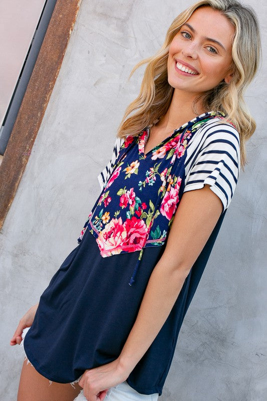 PLUS FLORAL SHORT SLEEVE HOODIE TOP