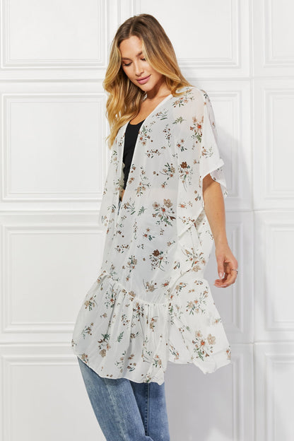 Meadow of Daisies Floral Kimono