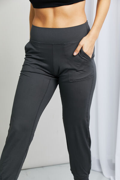 Leggings Depot Wide Waistband Cropped Joggers